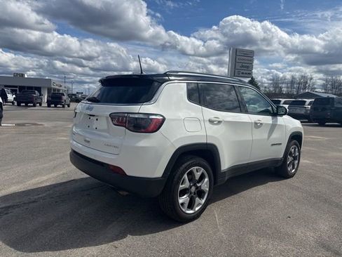 Used 2021 Jeep Compass Limited w/ Sun and Sound Group AWD/4WD image 3