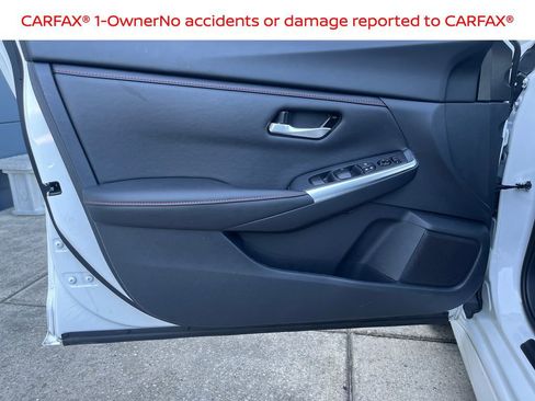 Certified 2025 Nissan Sentra SR FWD image 14
