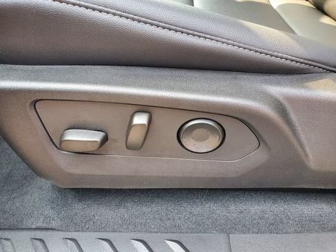 Used 2023 Chevrolet Colorado LT w/ LT Convenience Package III AWD/4WD image 23