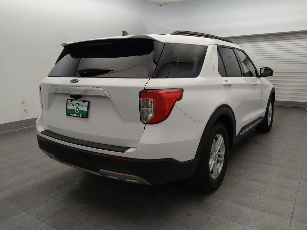 Used 2021 Ford Explorer XLT w/ Equipment Group 202A RWD image 9