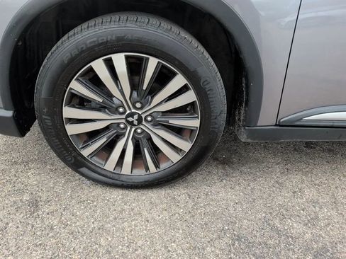 Used 2019 Mitsubishi Outlander ES FWD image 6