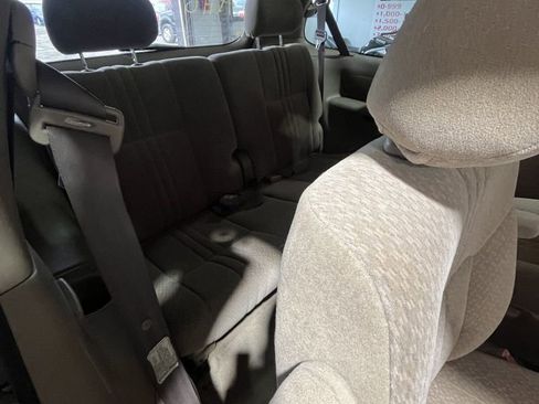 Used 2003 Toyota Sienna CE image 3