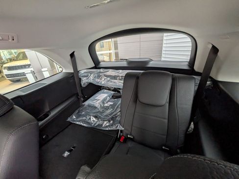 New 2026 Mercedes-Benz GLS 580 4MATIC image 17