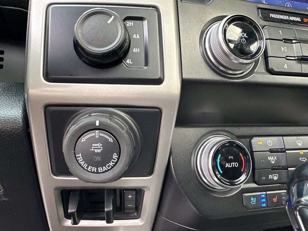 Used 2020 Ford F150 Lariat w/ Equipment Group 502A Luxury AWD/4WD image 28