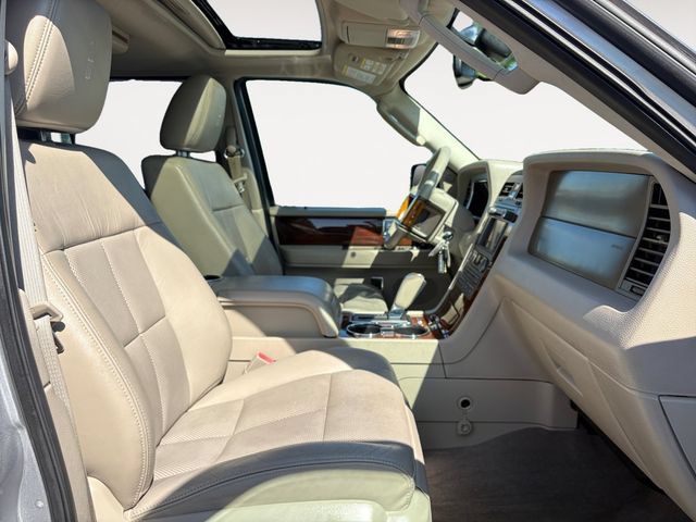 Used 2013 Lincoln Navigator L 2WD w/ HD Trailer Tow Pkg image 15