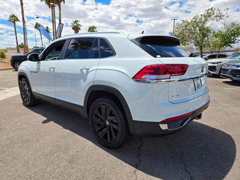 Certified 2023 Volkswagen Atlas Cross Sport SE w/ Black Wheel Package AWD/4WD image 5