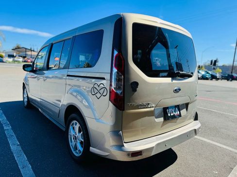 Used 2015 Ford Transit Connect XLT image 7