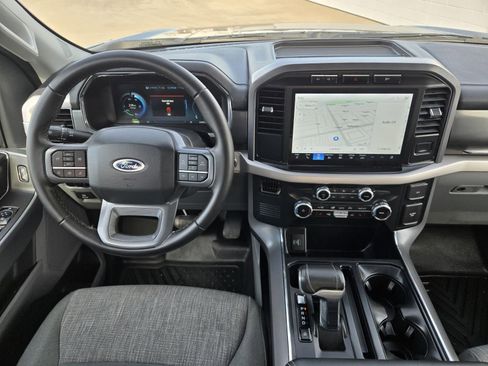 Used 2023 Ford F150 Lightning XLT image 8