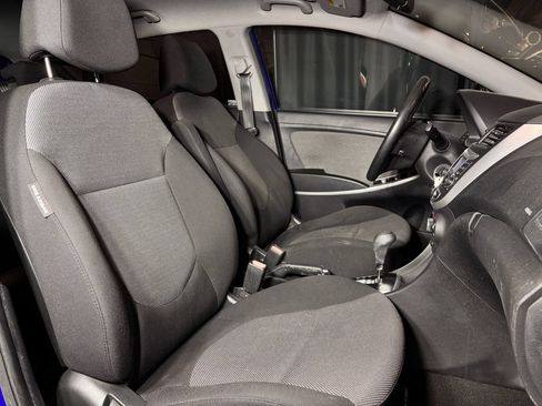 Used 2012 Hyundai Accent GS FWD image 15