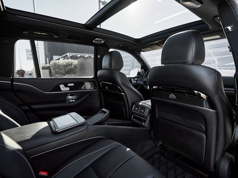 Used 2021 Mercedes-Benz Maybach GLS 600 Maybach GLS 600 image 40