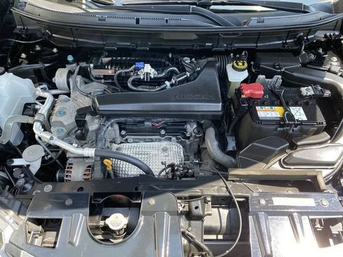 Used 2018 Nissan Rogue SV w/ Sun & Sound Touring Package AWD/4WD image 14