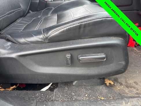 Used 2017 Honda CR-V Touring image 16