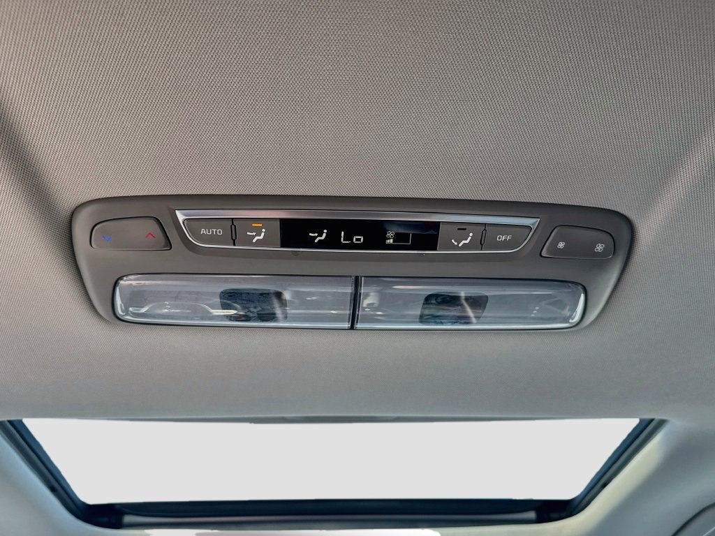 Certified 2024 Kia Telluride S w/ S Sunroof Package AWD/4WD image 26