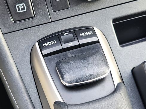 Used 2014 Lexus CT 200h image 31