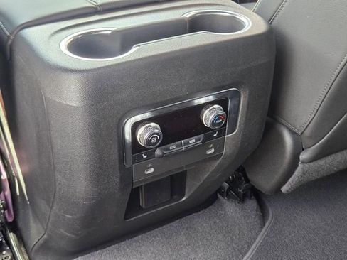 Used 2022 GMC Yukon AT4 image 18