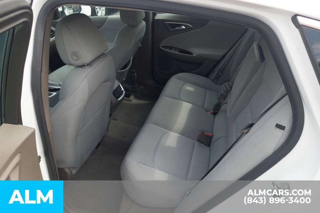 Used 2024 Chevrolet Malibu LT FWD image 17