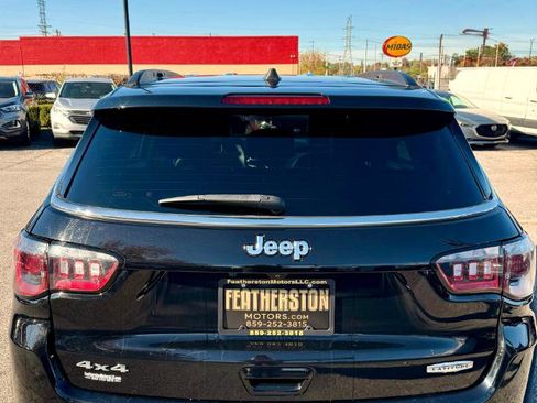 Used 2024 Jeep Compass Latitude image 7