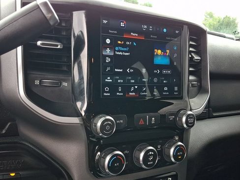 Used 2022 RAM 3500 Big Horn w/ Night Edition AWD/4WD image 24