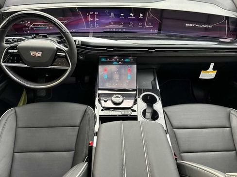 New 2026 Cadillac Escalade Sport image 13