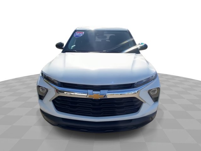 Used 2025 Chevrolet TrailBlazer LS w/ LS Convenience Package FWD image 5
