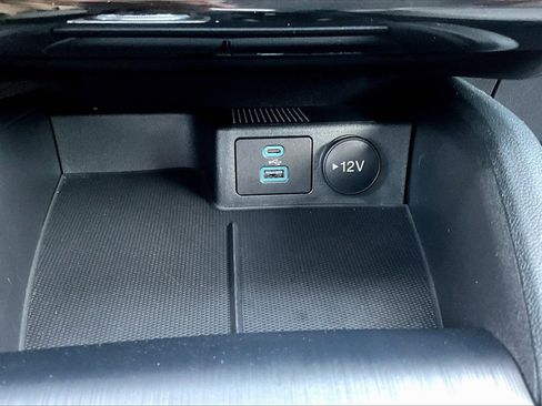 Certified 2022 Ford Escape S image 32