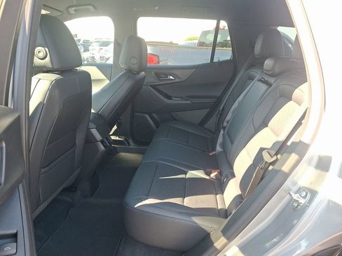 New 2027 Chevrolet Equinox LT w/ Convenience Package II FWD image 5