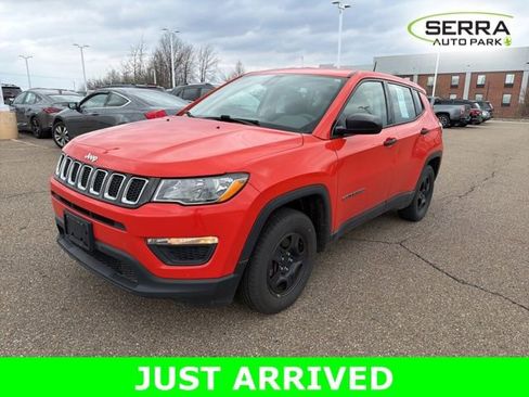Used 2018 Jeep Compass Sport image 1