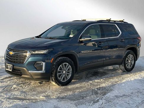 Used 2022 Chevrolet Traverse LT image 7