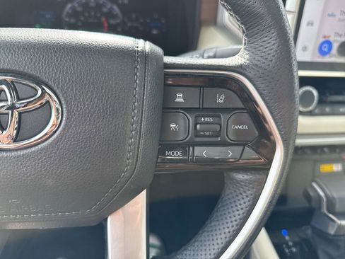 Used 2023 Toyota Tundra Capstone AWD/4WD image 15
