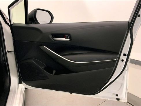 Used 2022 Toyota Corolla SE FWD image 25