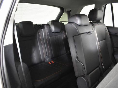 Used 2024 Volkswagen Tiguan Wolfsburg Edition image 32