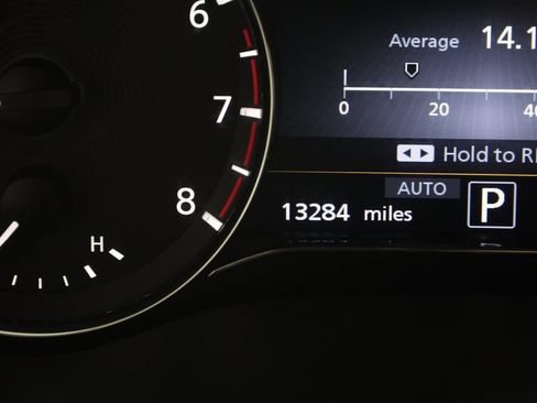 Used 2023 INFINITI QX80 Premium Select w/ All-Season Package image 41