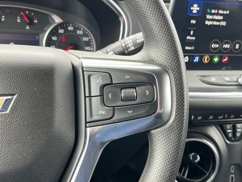 Used 2025 Chevrolet Blazer LT FWD image 30