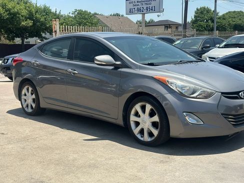 Used 2012 Hyundai Elantra Limited FWD image 14