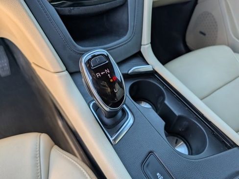 Used 2018 Cadillac XT5 Luxury w/ Driver Awareness Package image 11