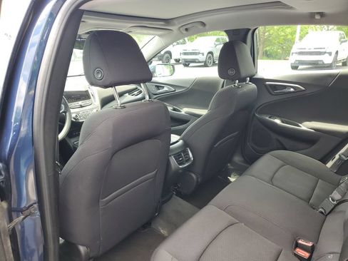 Used 2022 Chevrolet Malibu LT FWD image 29