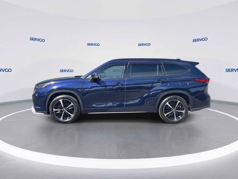 Used 2022 Toyota Highlander XSE FWD image 5