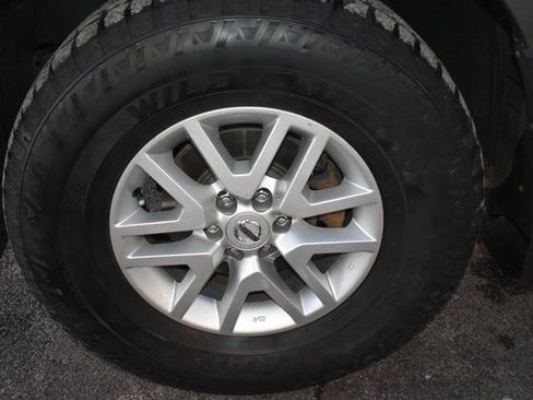 Used 2020 Nissan Frontier SV image 40