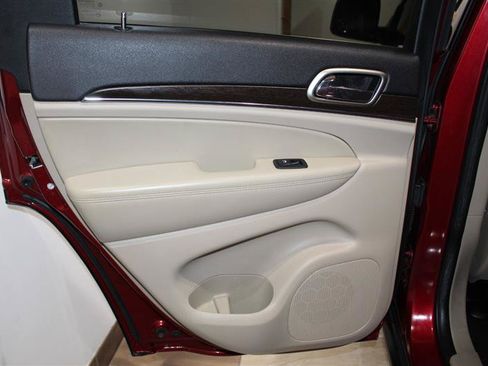 Used 2014 Jeep Grand Cherokee Limited AWD/4WD image 30