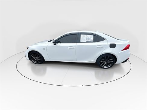 Used 2019 Lexus IS 300 AWD image 5