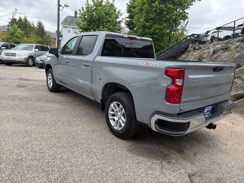 Used 2024 Chevrolet Silverado 1500 LT AWD/4WD image 4