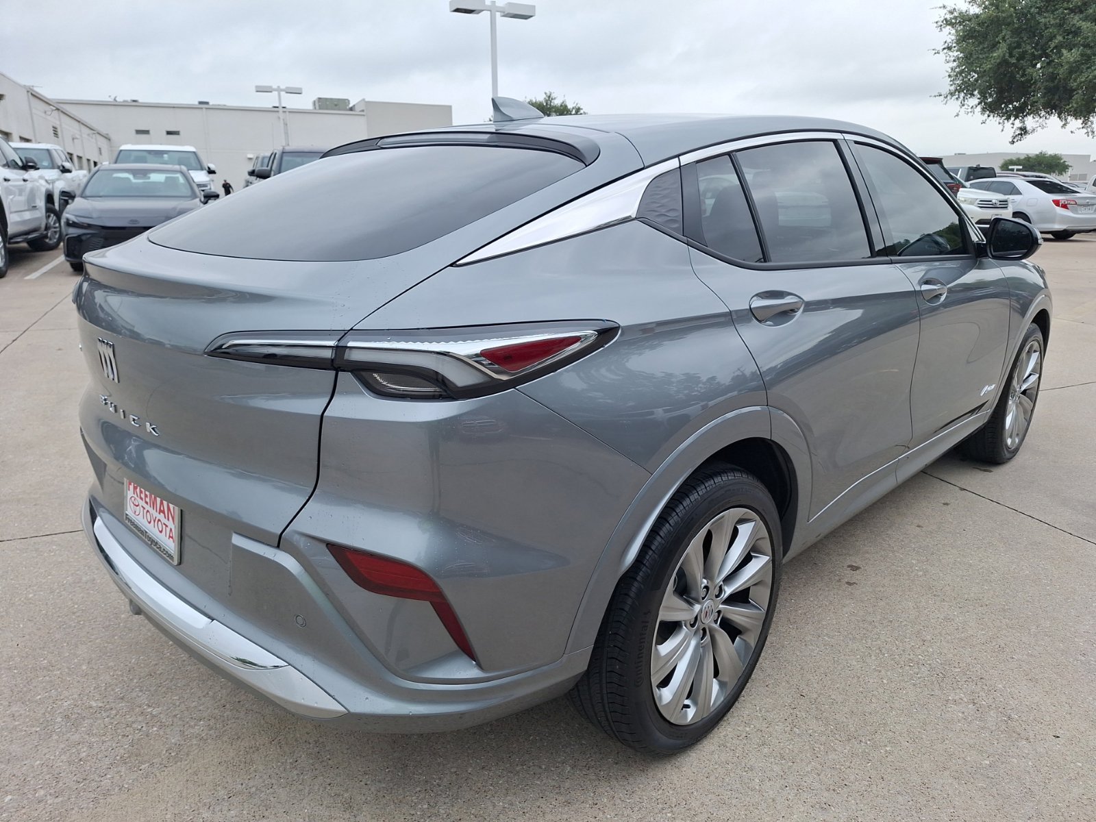 Used 2025 Buick Envista Avenir FWD image 6