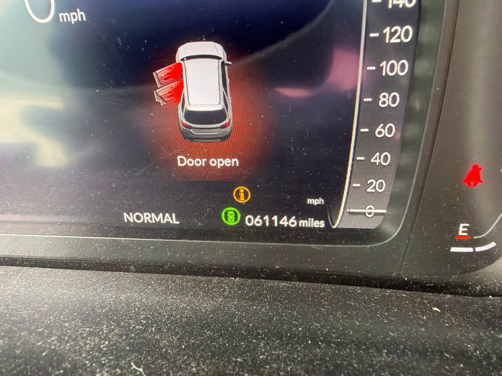 Used 2025 Honda Pilot Elite image 2
