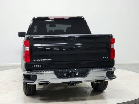 Used 2023 Chevrolet Silverado 1500 LTZ w/ Z71 Off-Road Package image 6