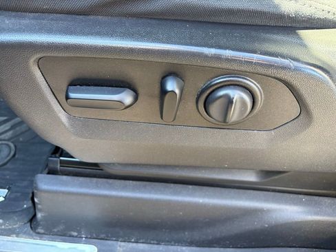 Used 2020 Chevrolet Silverado 1500 RST image 13