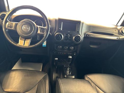 Used 2018 Jeep Wrangler Unlimited Sahara w/ Max Tow Package AWD/4WD image 12
