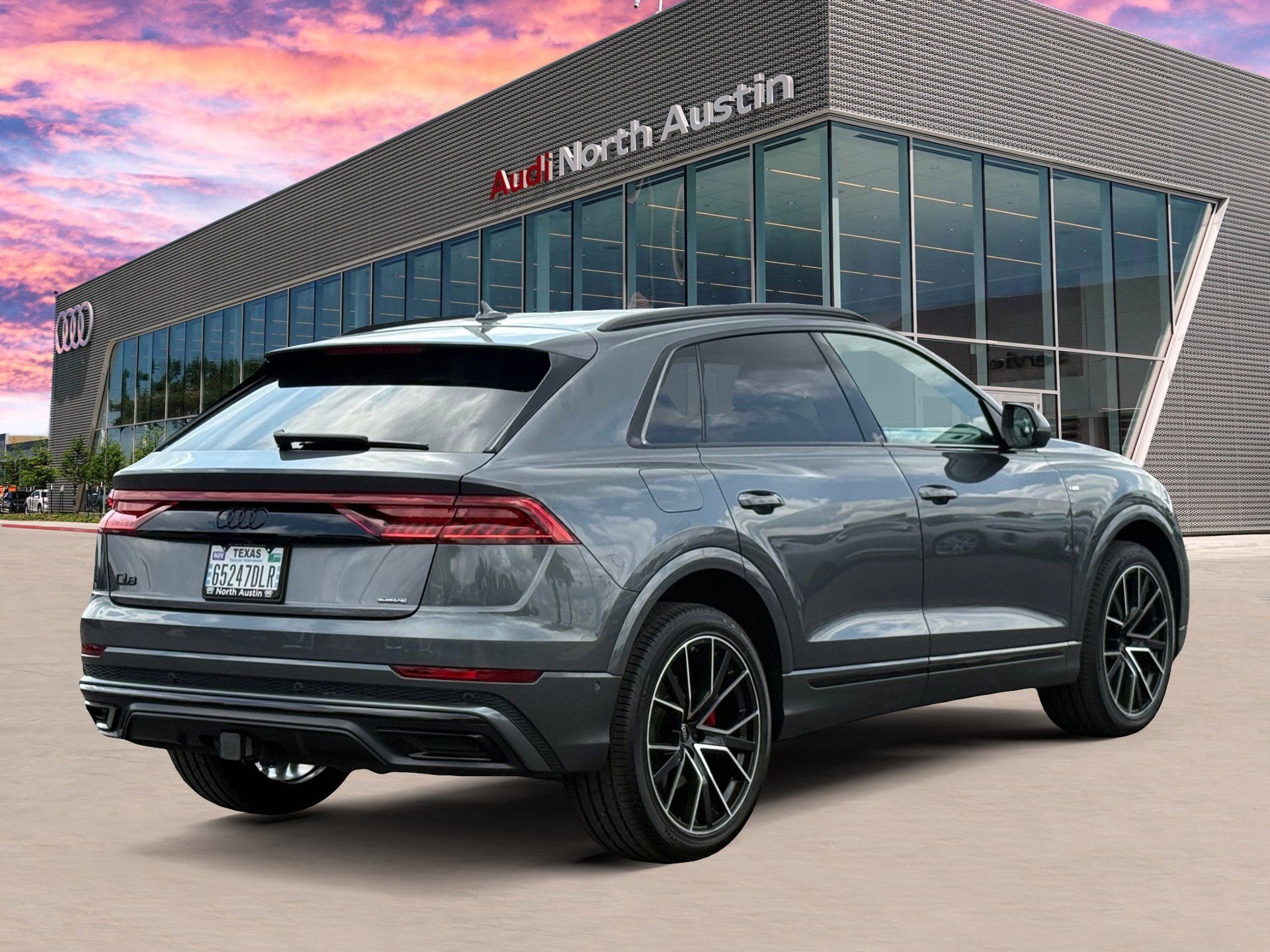 Used 2023 Audi Q8 Premium Plus w/ Premium Plus Package AWD/4WD image 5