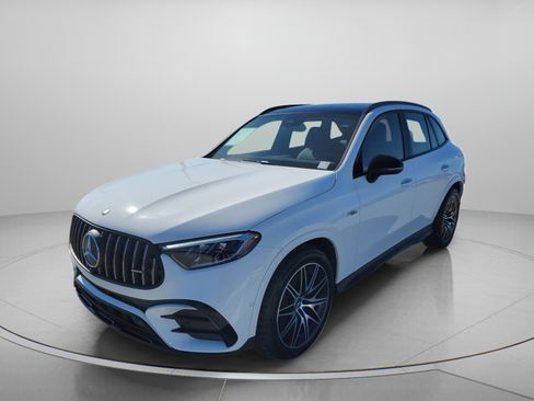 Used 2026 Mercedes-Benz GLC 43 AMG 4MATIC image 2