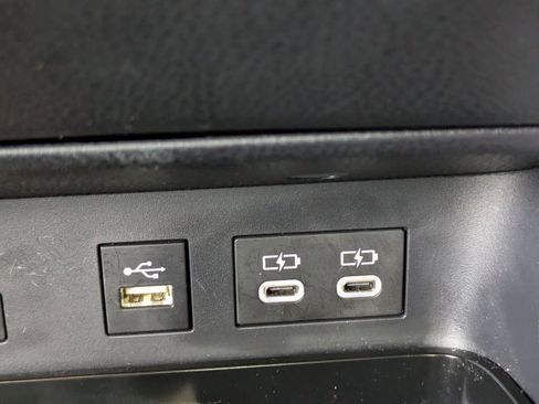 Certified 2025 Toyota Camry SE w/ Convenience Package image 21