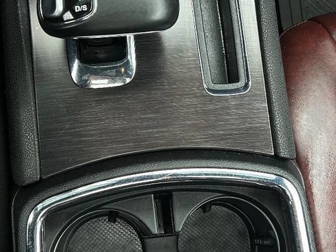 Used 2014 Dodge Charger SXT RWD image 14
